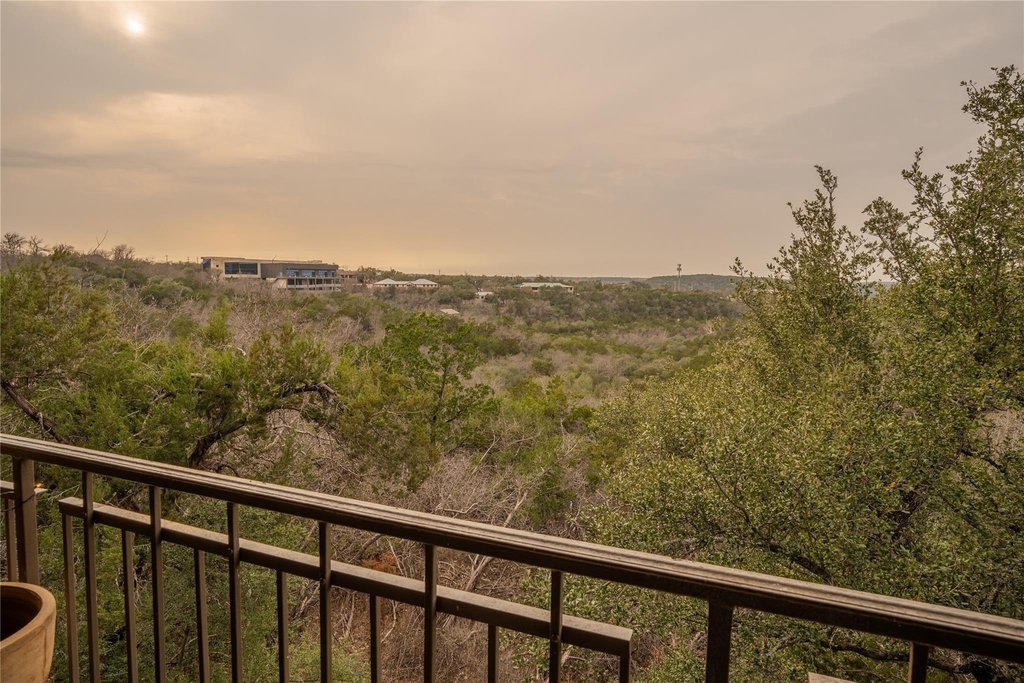 8200 Neely Dr - Photo 0