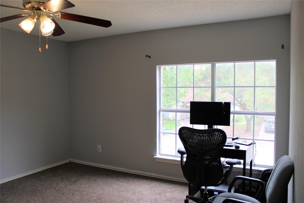 16205 Glorious Ln - Photo 28