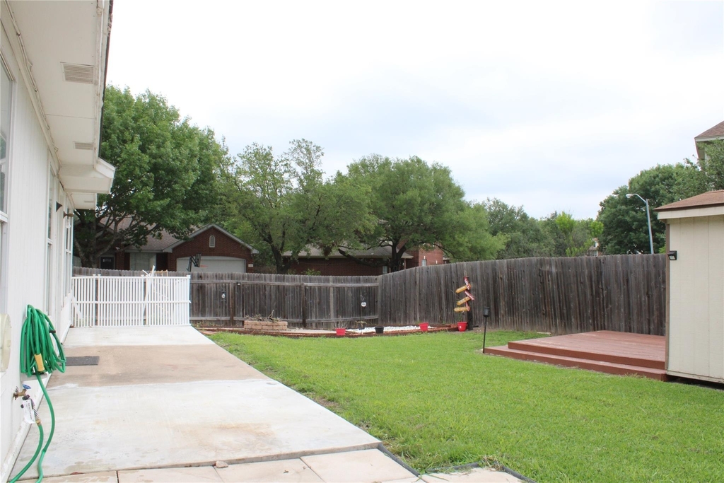 16205 Glorious Ln - Photo 35