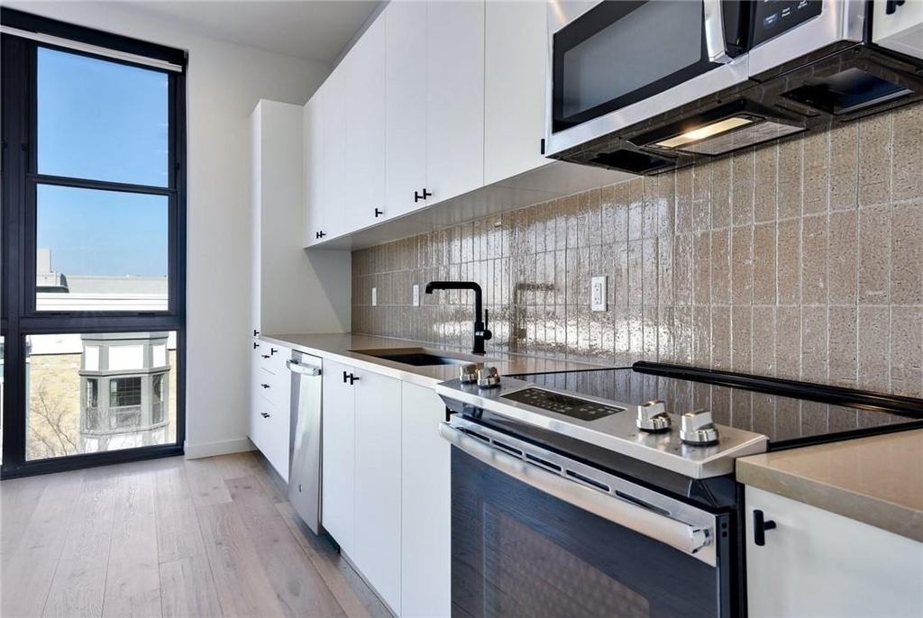 800 Embassy Dr - Photo 4