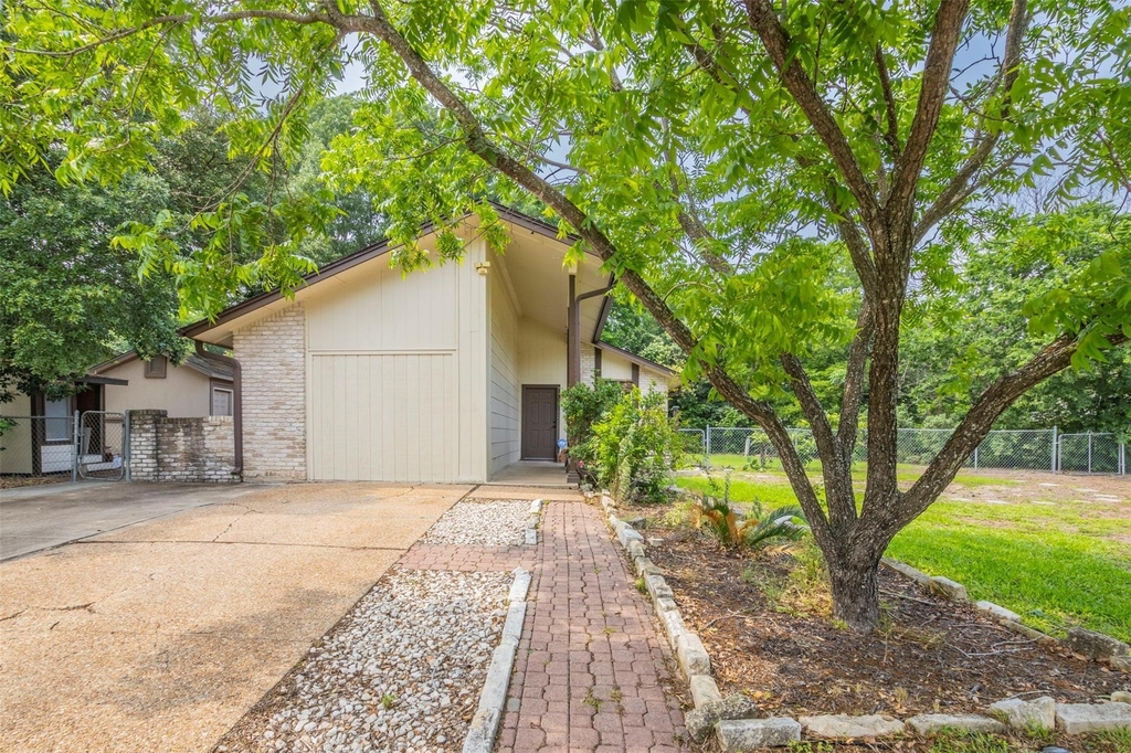 2520 Bitter Creek Dr - Photo 20