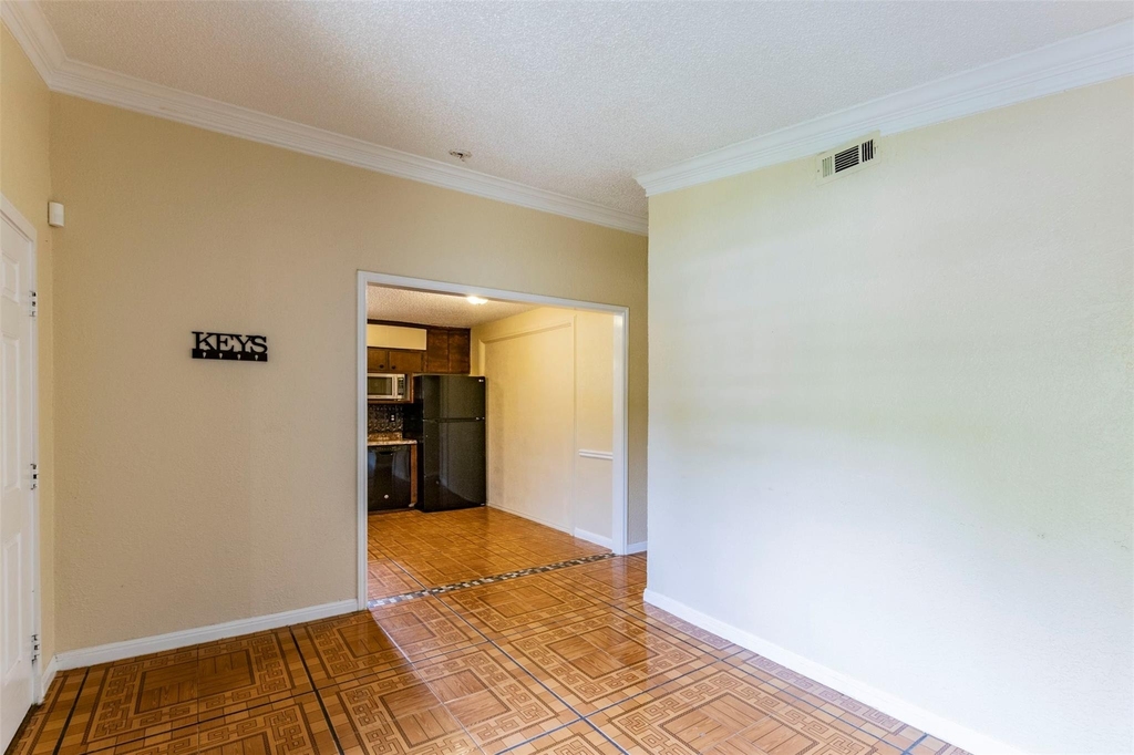 2520 Bitter Creek Dr - Photo 1
