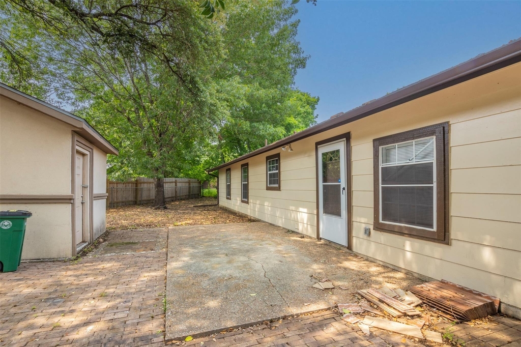 2520 Bitter Creek Dr - Photo 21