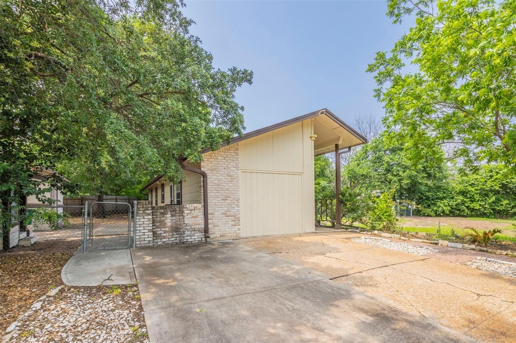 2520 Bitter Creek Dr - Photo 19