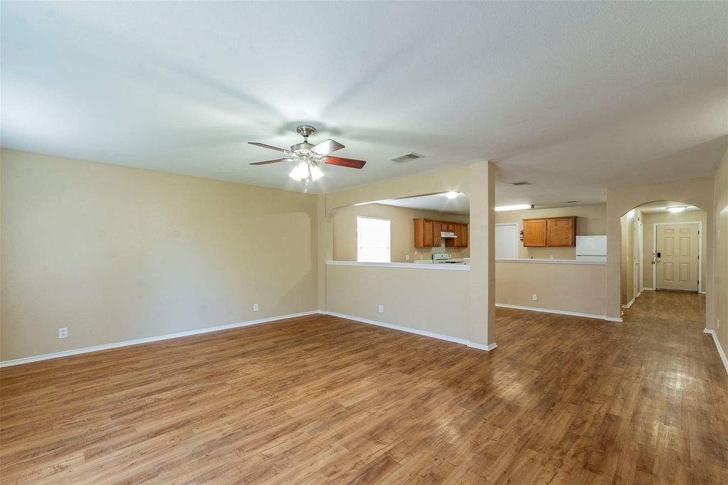 207 Mitchell Dr - Photo 4