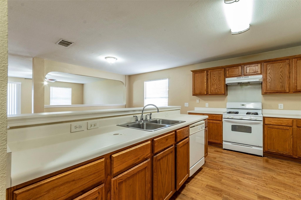 207 Mitchell Dr - Photo 5