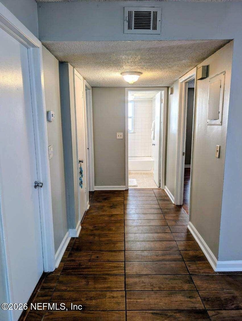 408 13th Avenue N - Photo 3