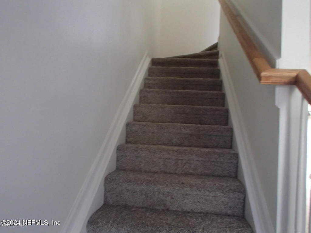 8125 Summergate Court - Photo 9
