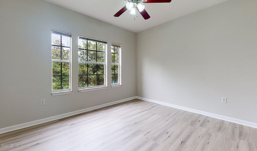 10075 Gate Parkway N - Photo 6