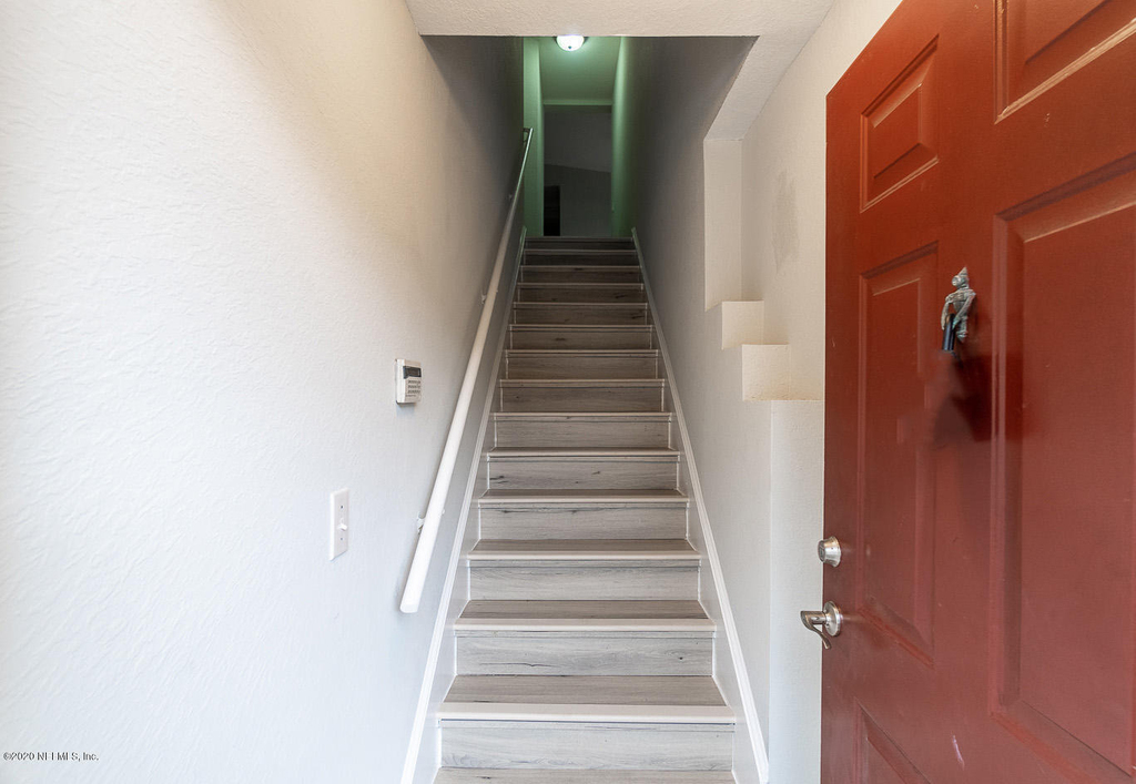 10075 Gate Parkway N - Photo 34