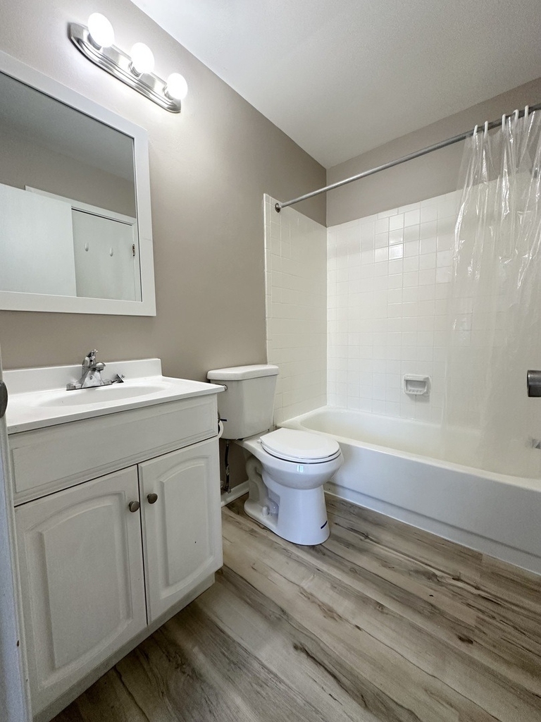2543 Prairieview Lane S - Photo 10