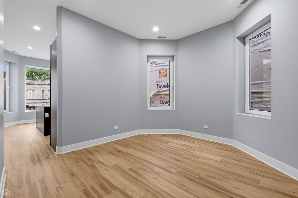 1544 S Sawyer Avenue - Photo 6