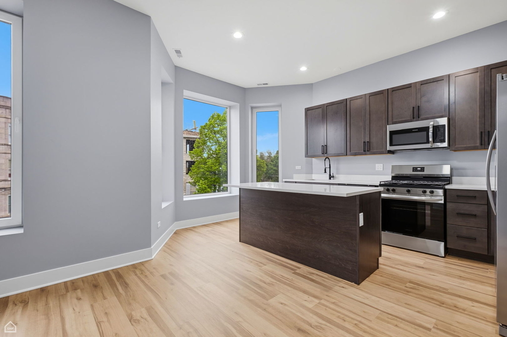 1544 S Sawyer Avenue - Photo 1