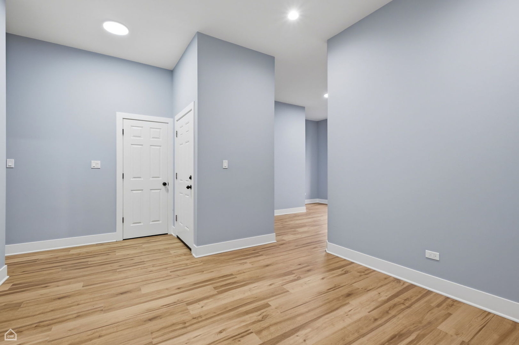 1544 S Sawyer Avenue - Photo 7