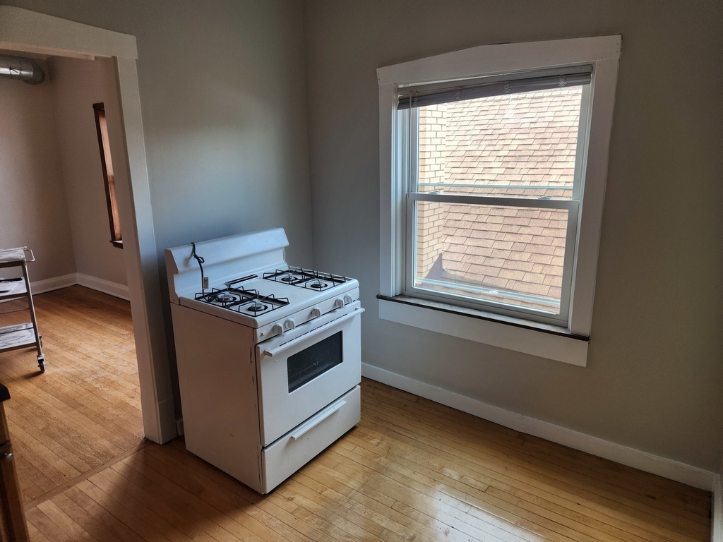 2835 W Byron Street - Photo 8