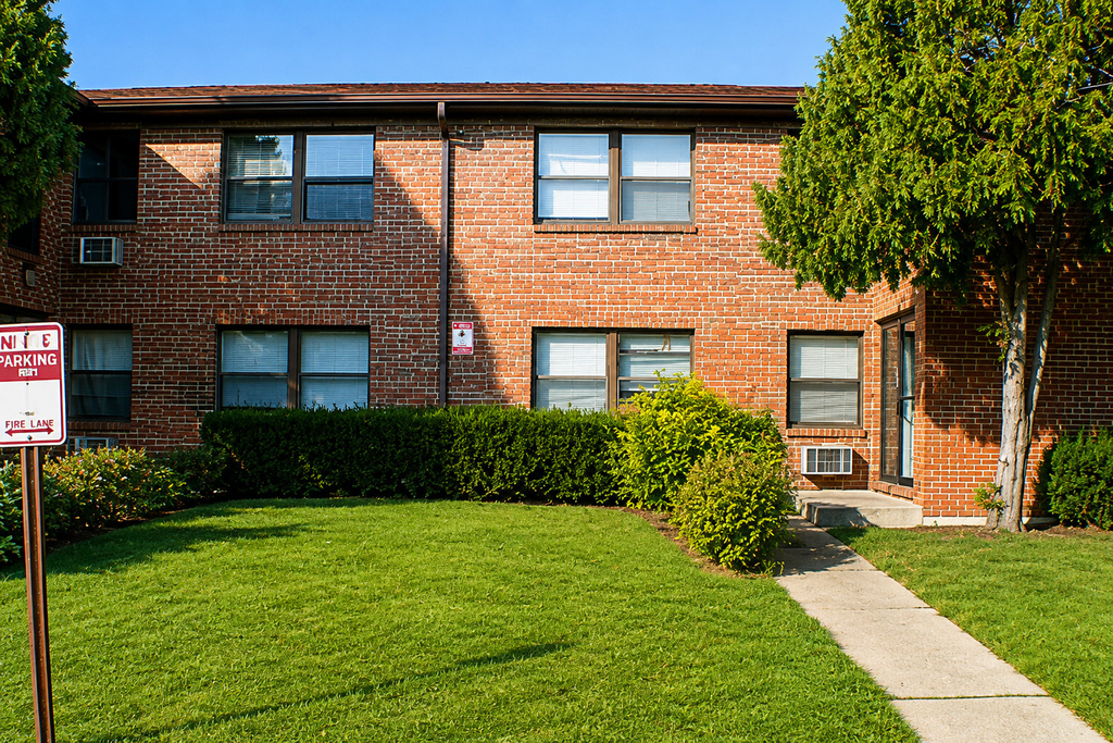 2902 31st Street - Photo 0