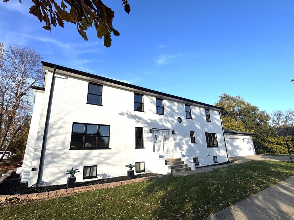 1101 N Princeton Avenue - Photo 0