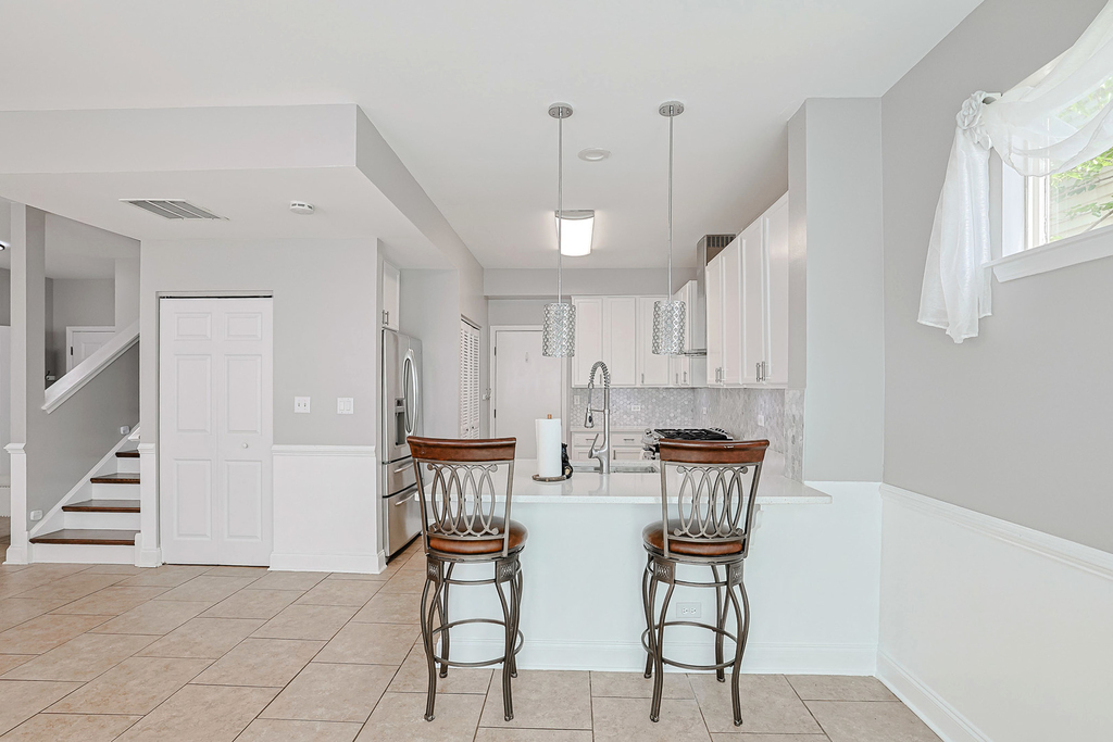 1854 S Fallbrook Drive - Photo 10