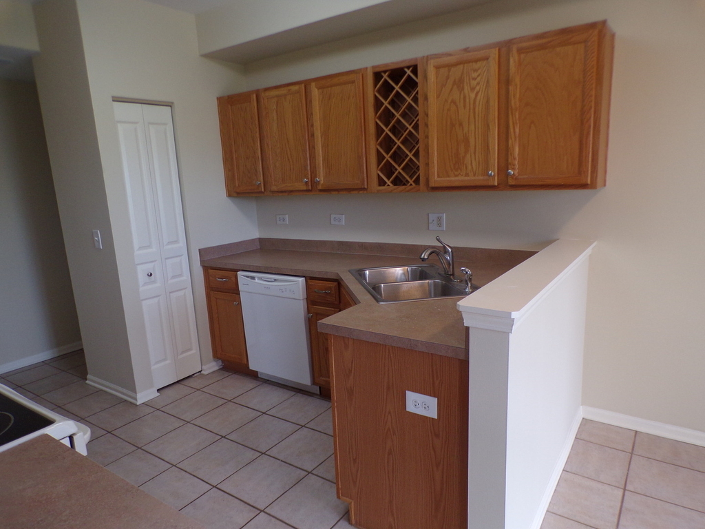120 W Buckingham Drive - Photo 9