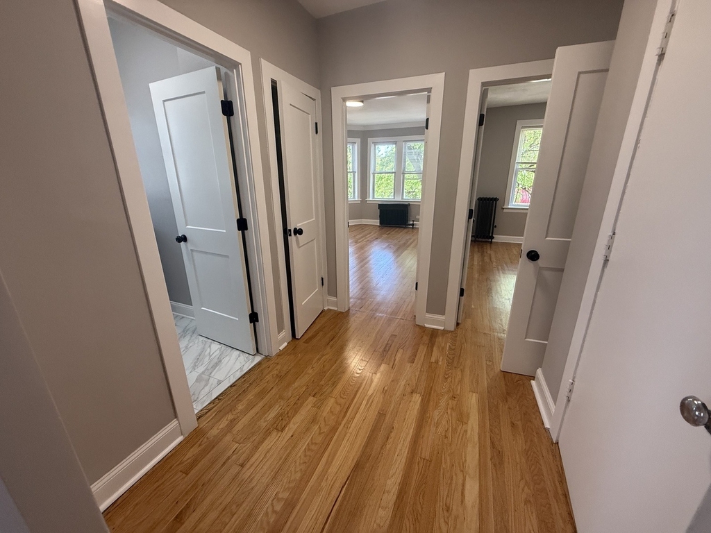 4956 N Harding Avenue - Photo 10