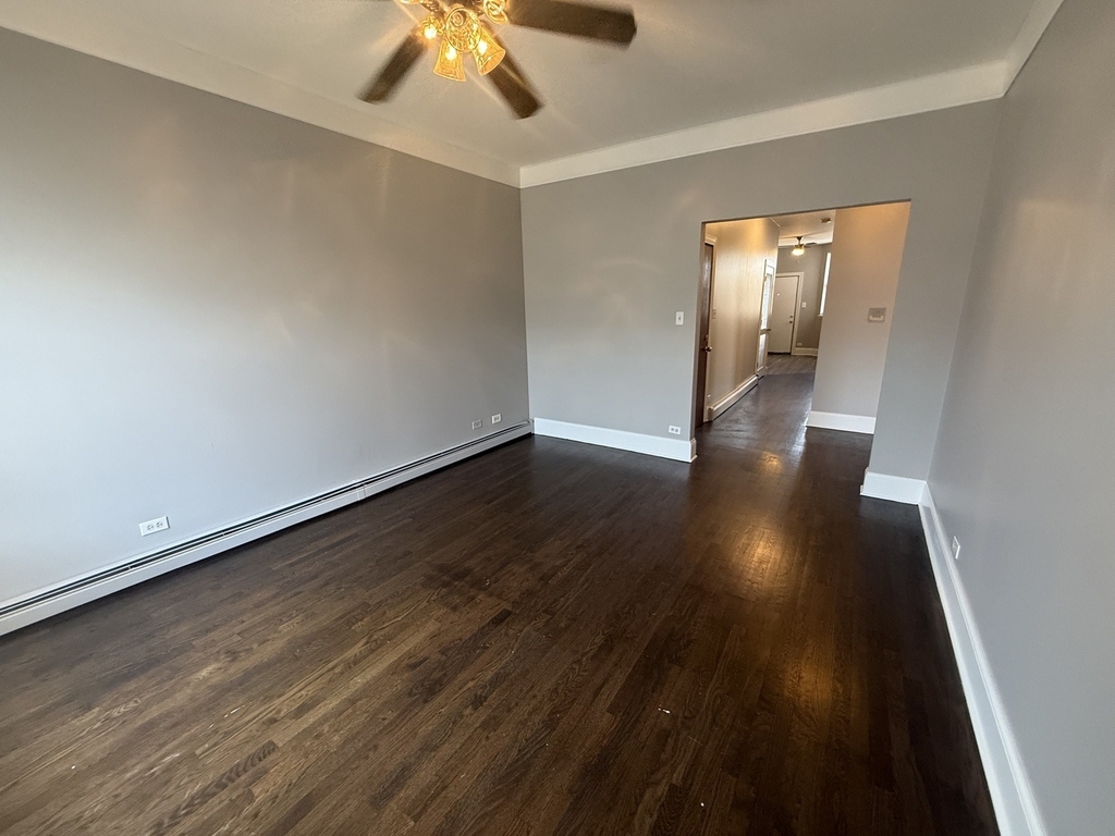 368 E 59th Street - Photo 3