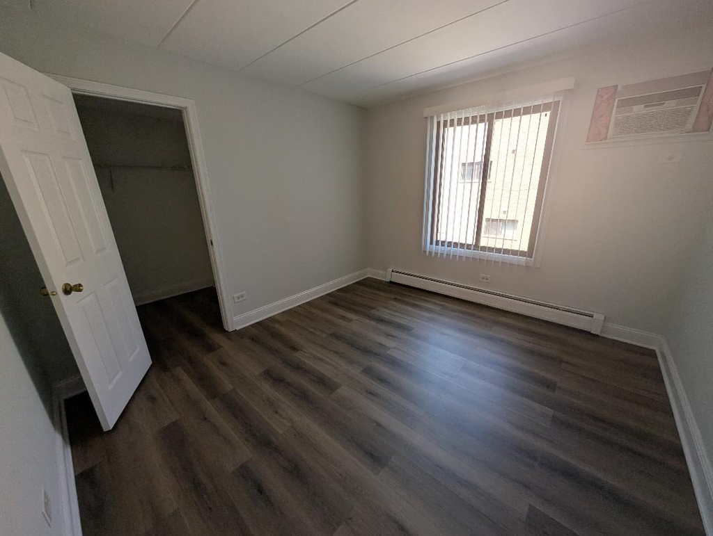 6005 Marshall Avenue - Photo 9