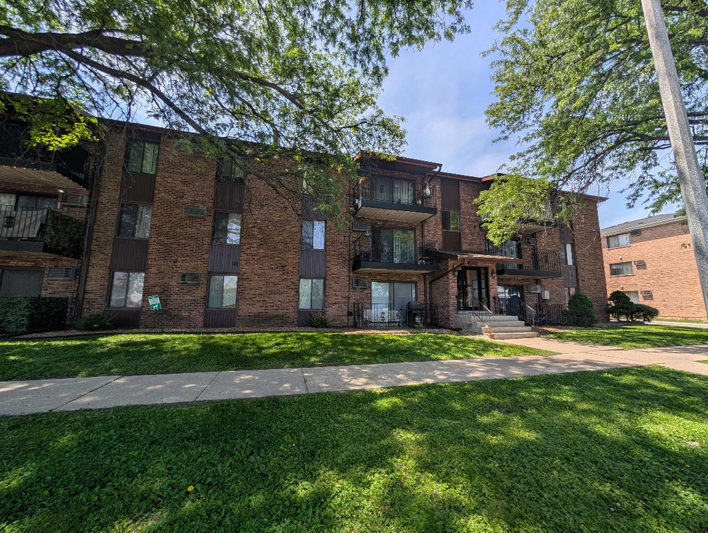 6005 Marshall Avenue - Photo 0