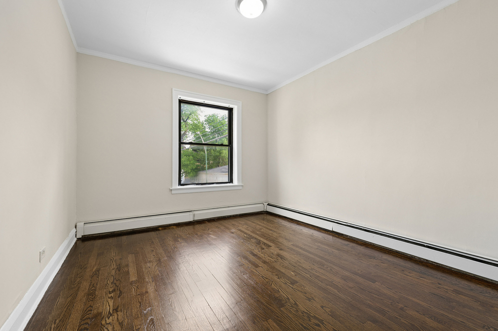 8503 S Drexel Avenue - Photo 3