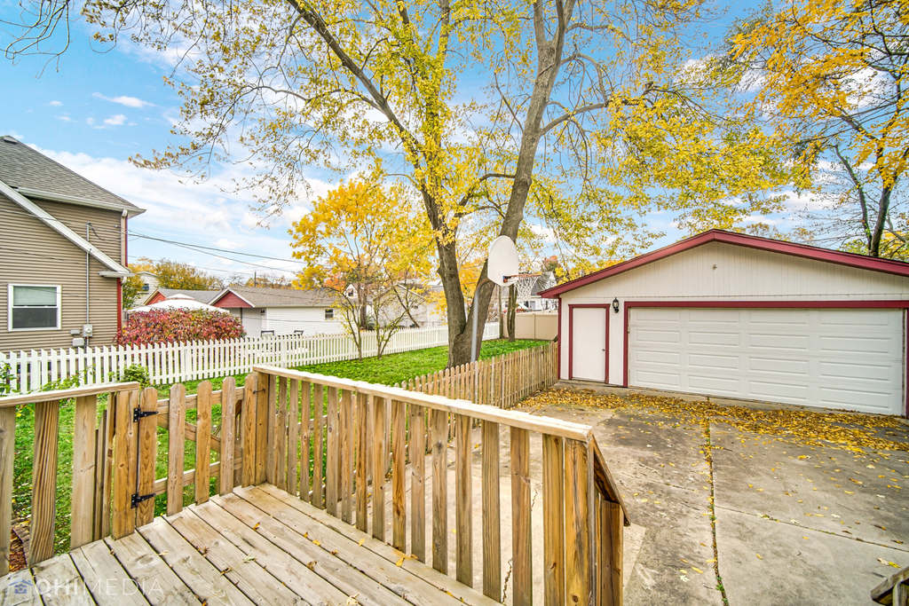 6661 Glenview Drive - Photo 21