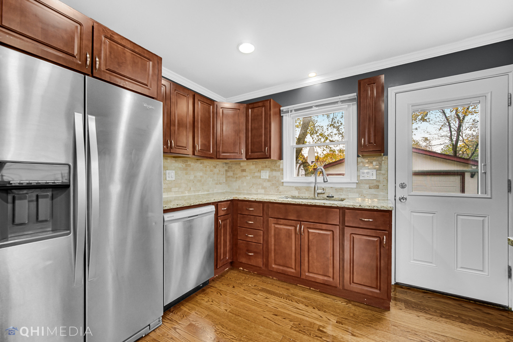 6661 Glenview Drive - Photo 13