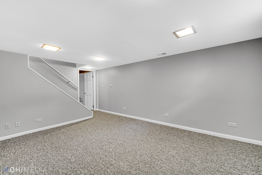 6661 Glenview Drive - Photo 18