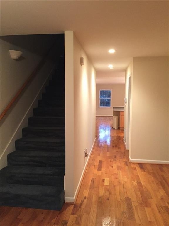 685 Garibaldi Street Sw - Photo 3
