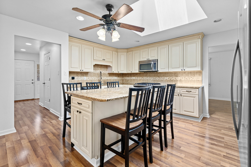16527 Orange Avenue - Photo 3