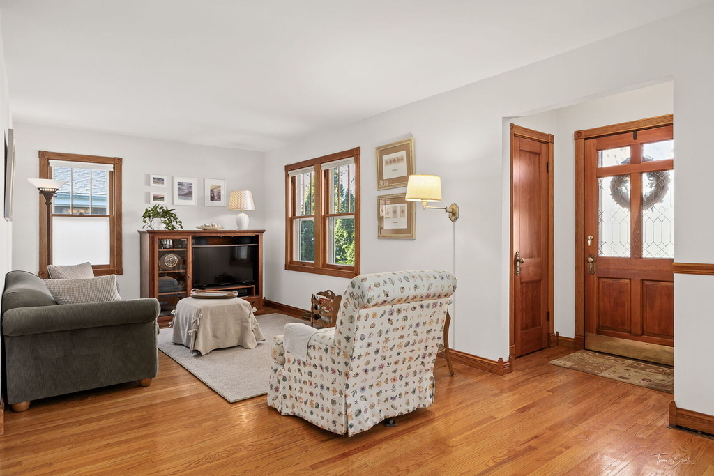 1901 Curtiss Street - Photo 2