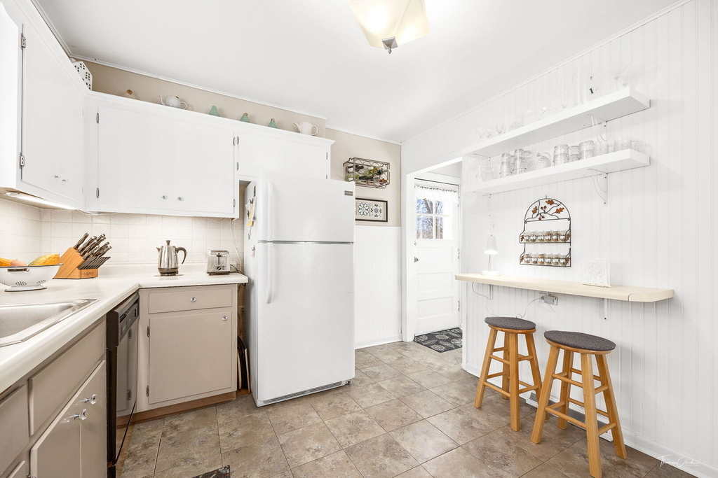 1901 Curtiss Street - Photo 13