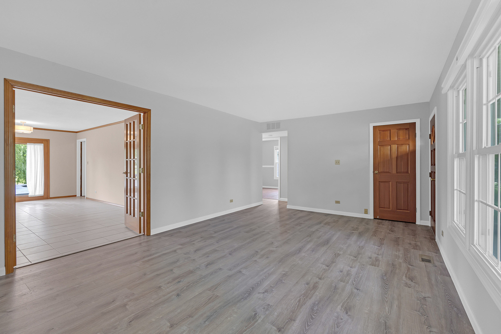 184 S Circle Avenue - Photo 3