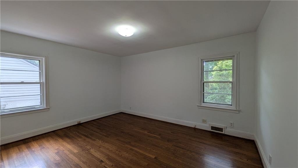 4300 Rickenbacker Way Ne - Photo 16