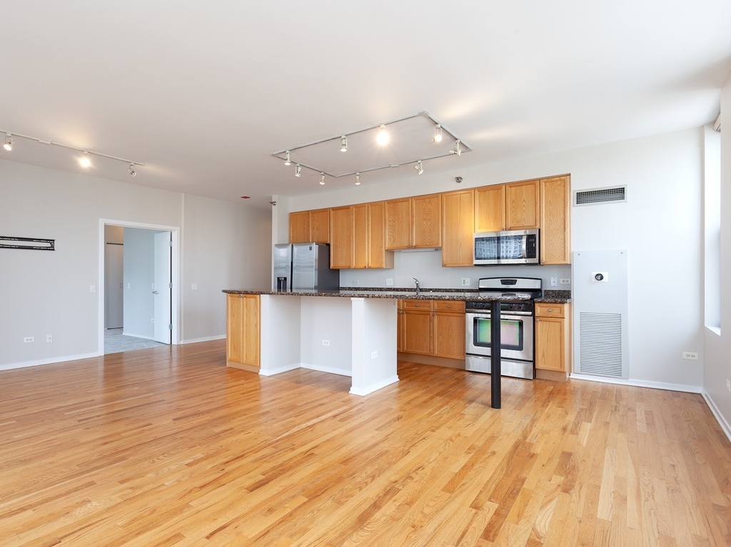 330 N Jefferson Street - Photo 3