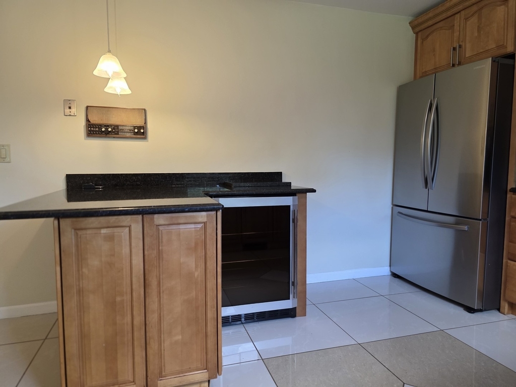 87 W Surrey Lane - Photo 16