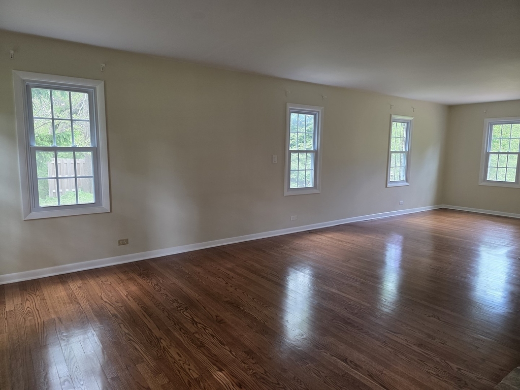 87 W Surrey Lane - Photo 10