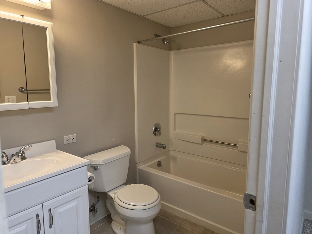 87 W Surrey Lane - Photo 50