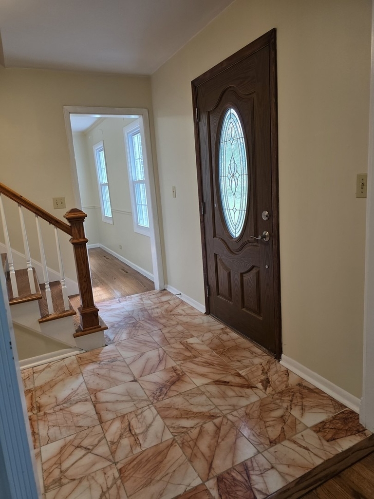87 W Surrey Lane - Photo 7
