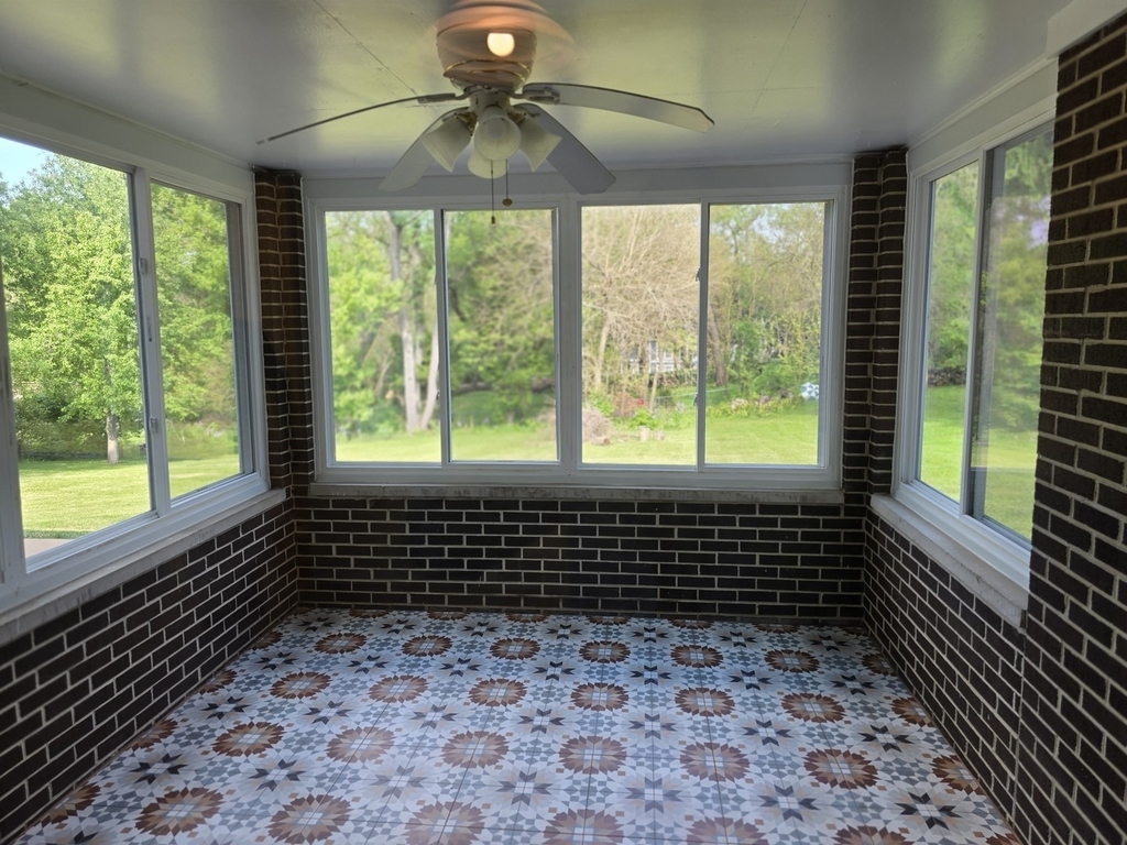 87 W Surrey Lane - Photo 20