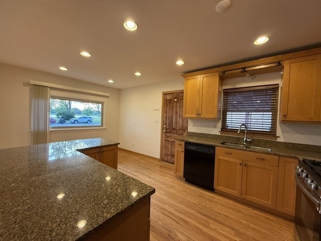 2185 Lee Street - Photo 7
