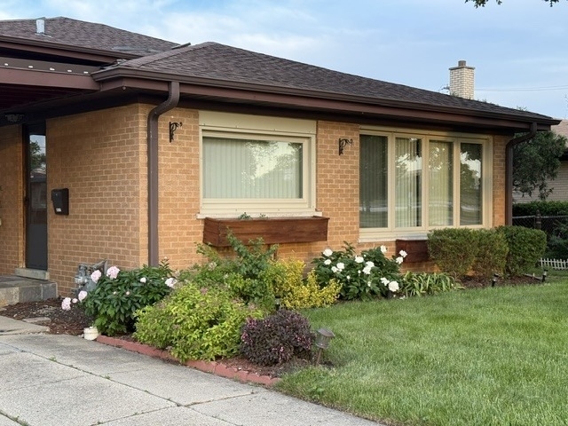 2185 Lee Street - Photo 3
