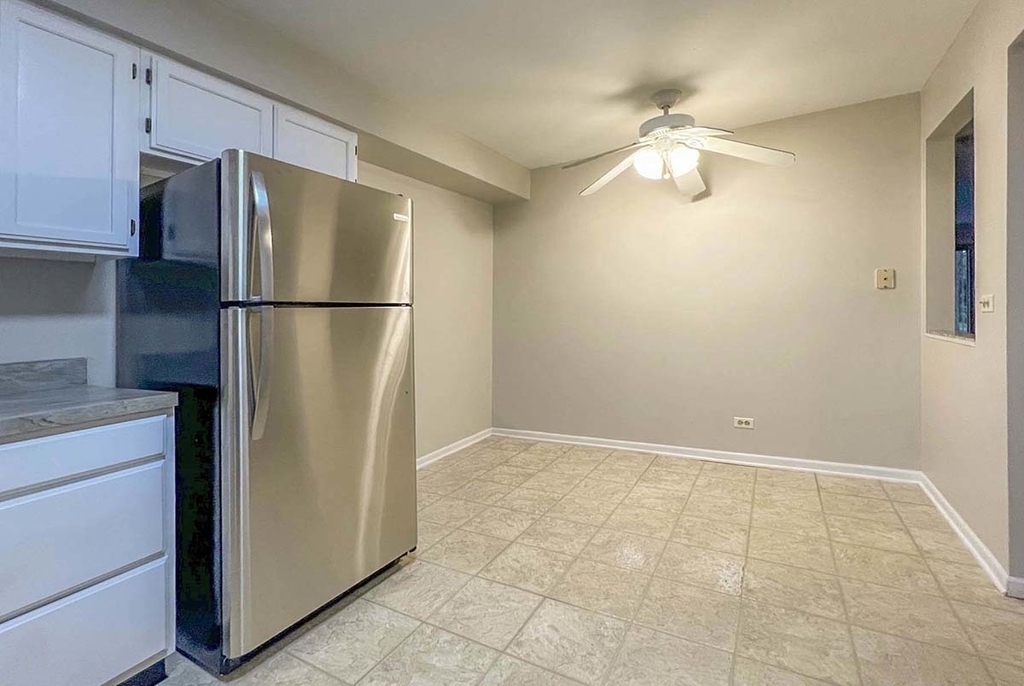 120 Inverness Court - Photo 9