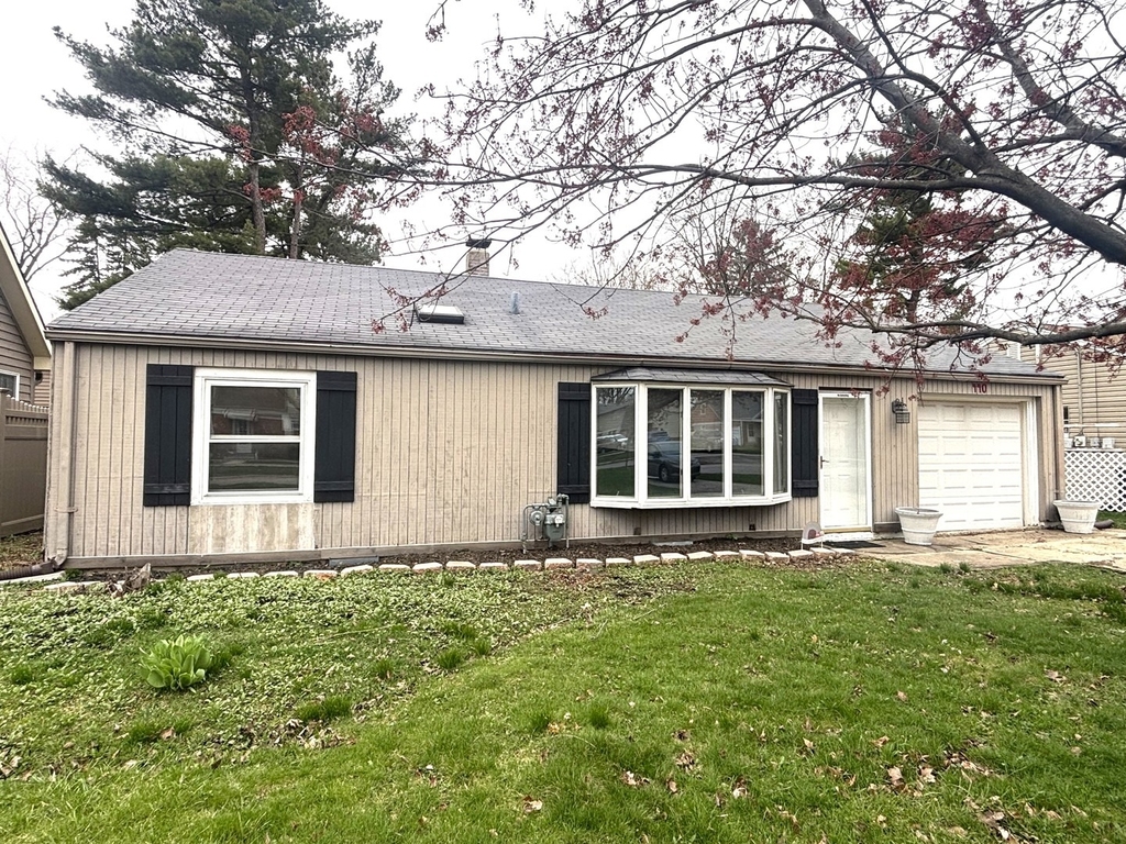 440 W Meadow Avenue - Photo 0