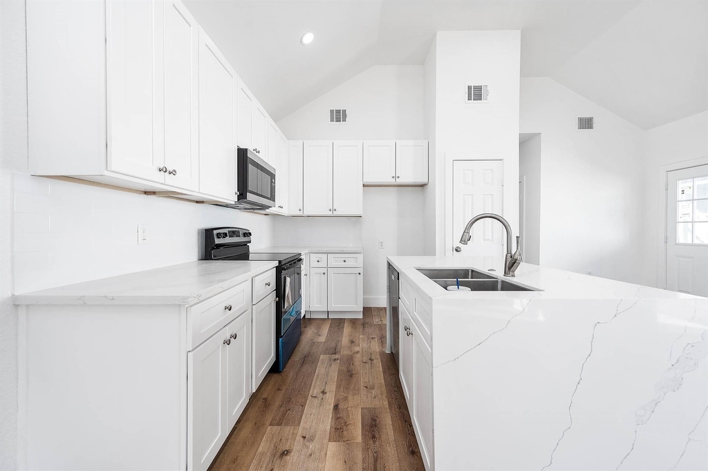 16982 W Hammon - Photo 3