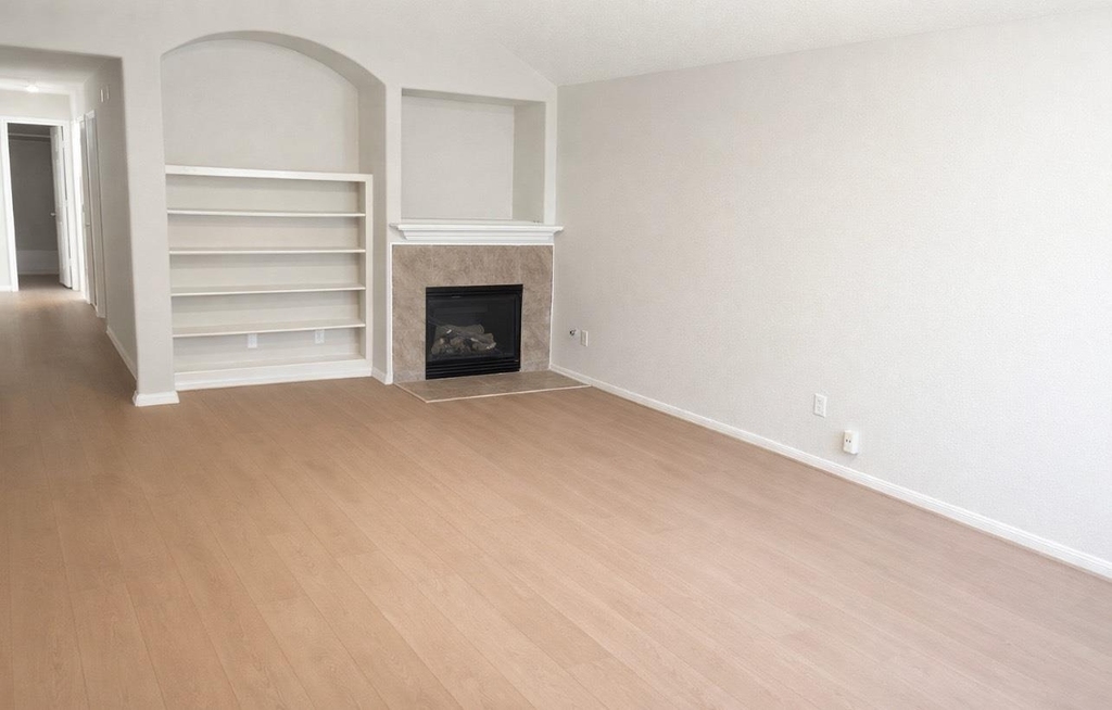 22531 Goss Spring Court - Photo 2