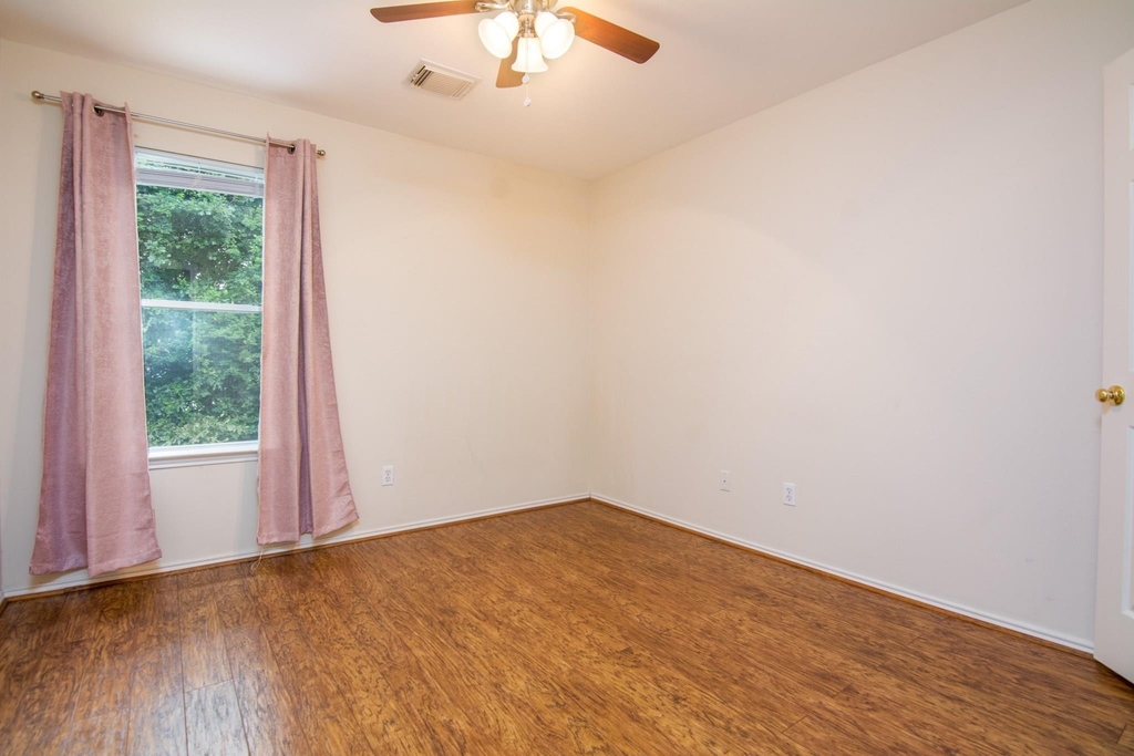 127 Villa Oaks - Photo 24